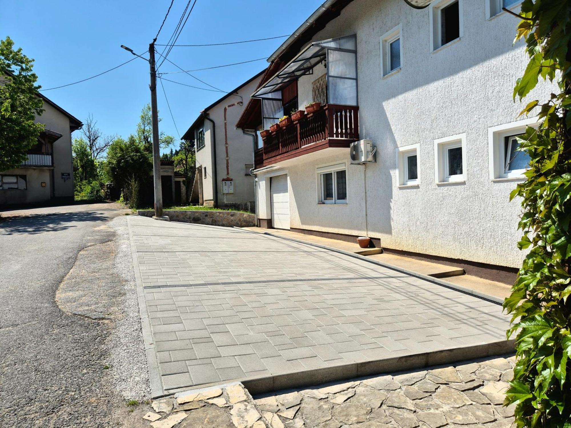 Rooms Garden Slunj Εξωτερικό φωτογραφία